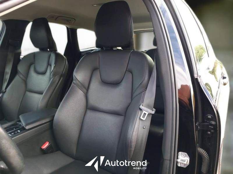 Volvo XC60 B4 197+14 CV AWD Automatica Mild Hybrid Momentum Pro