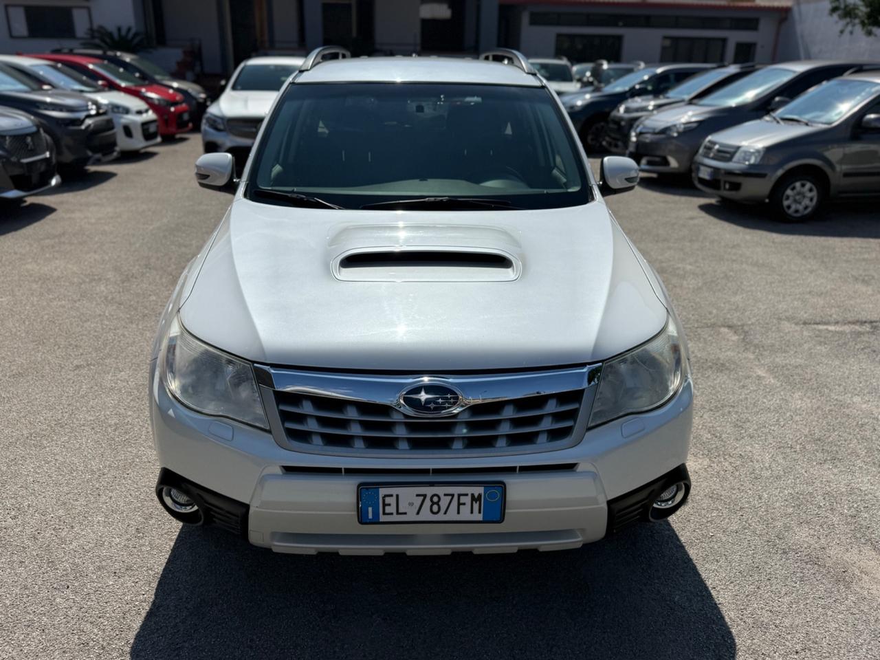 Subaru Forester 2.0D XS Exclusive Perfetta GancioTRAINO