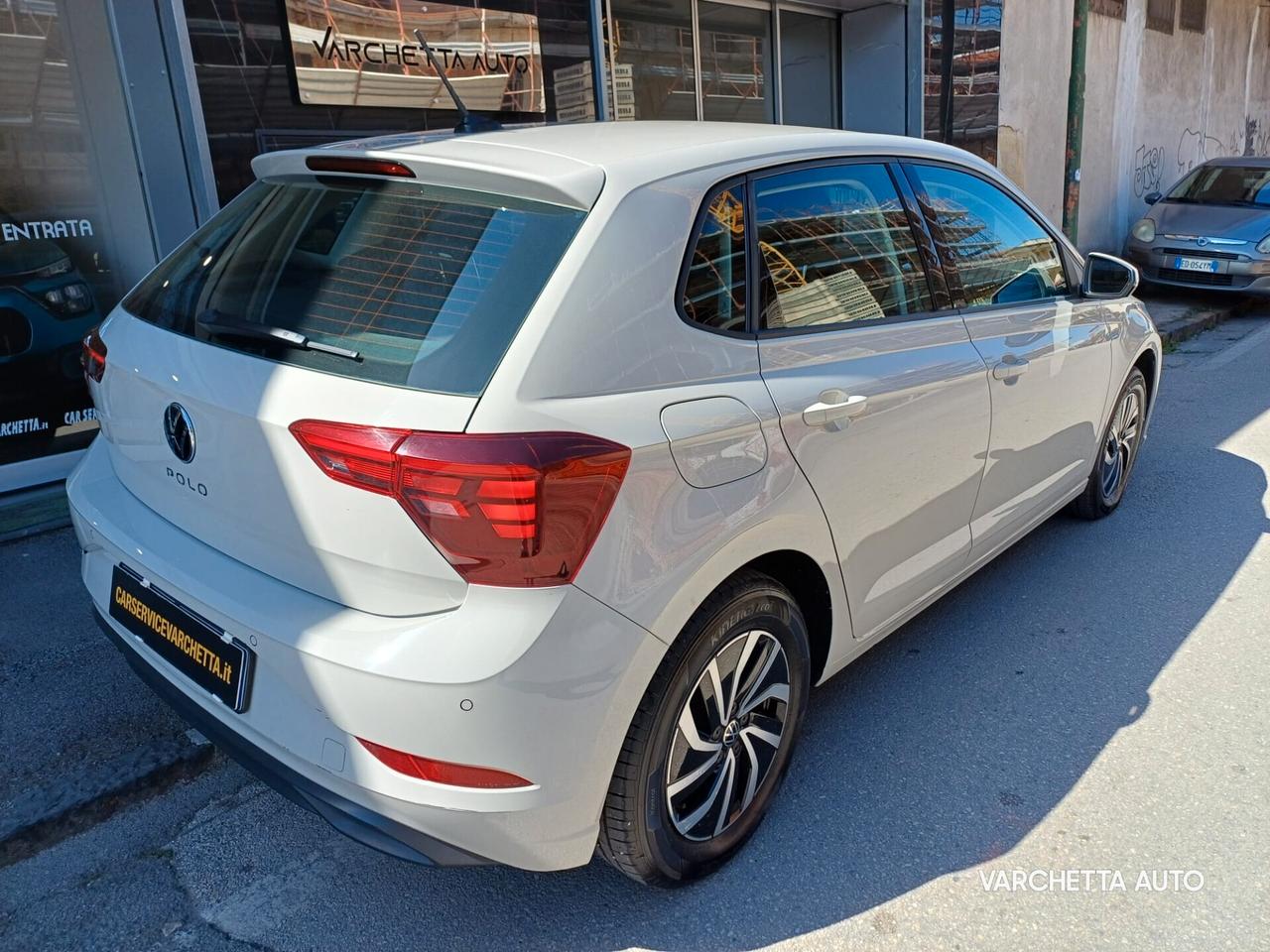 Volkswagen Polo 1.0 TSI Life CON SOLI 6.000 KM!!!