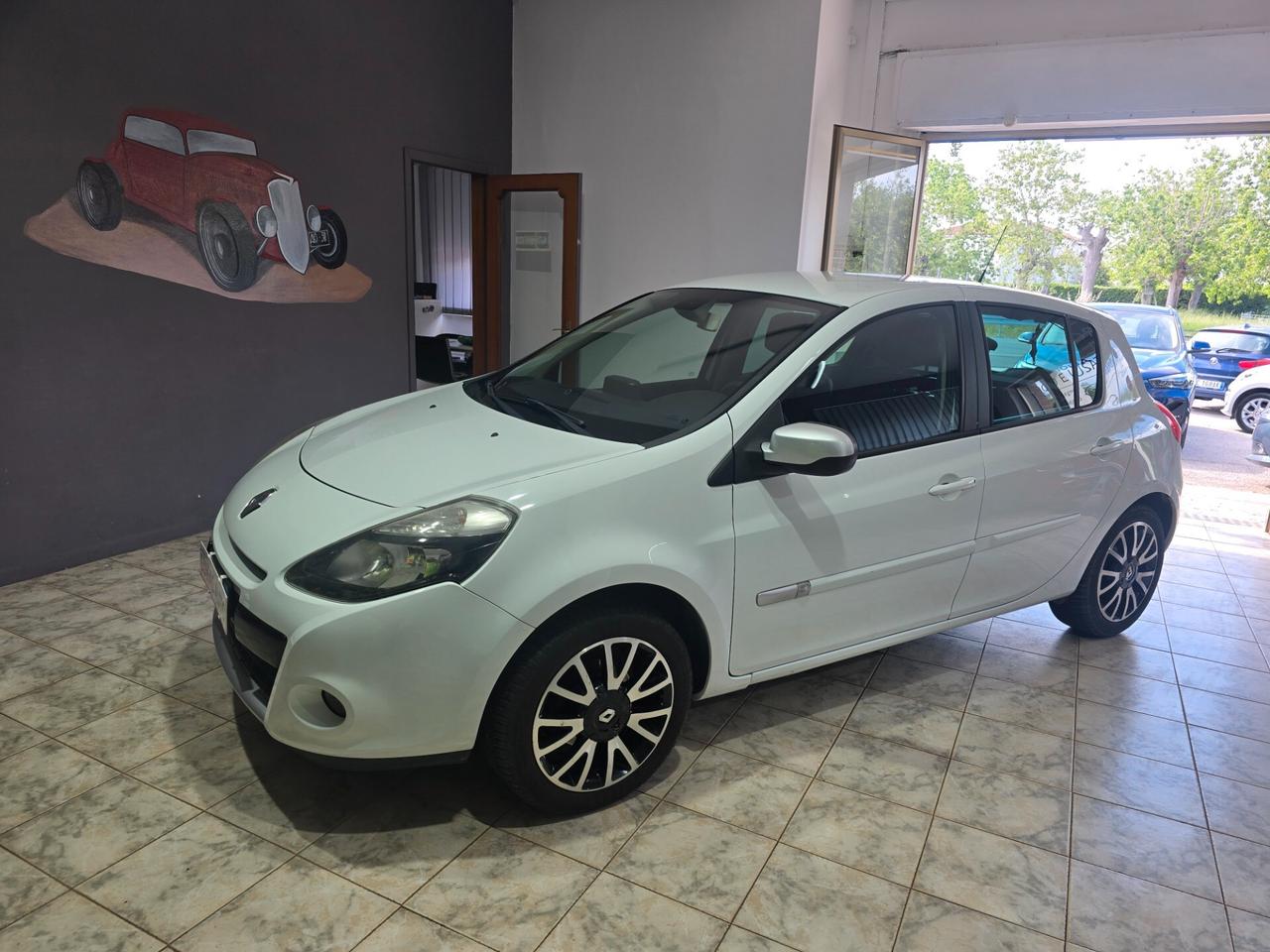 Renault Clio 1.2 16V 5 porte Dynamique