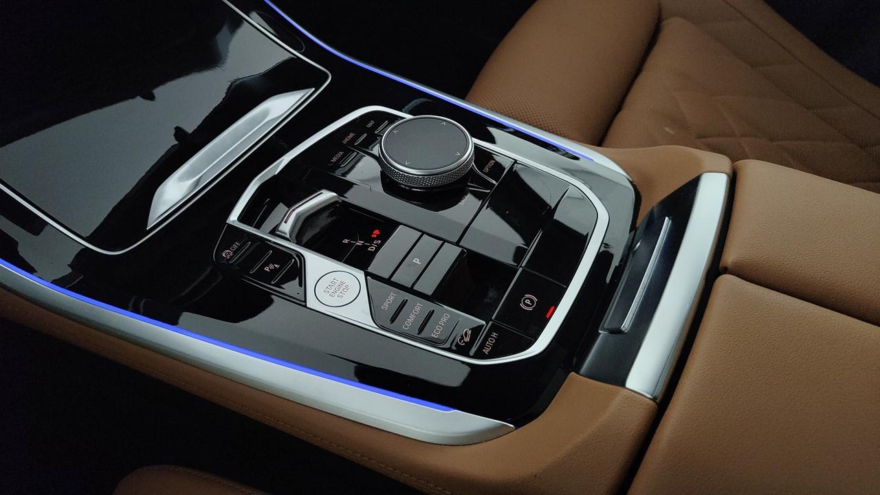 BMW X5 G05 LCI 2023 - X5 M60i auto