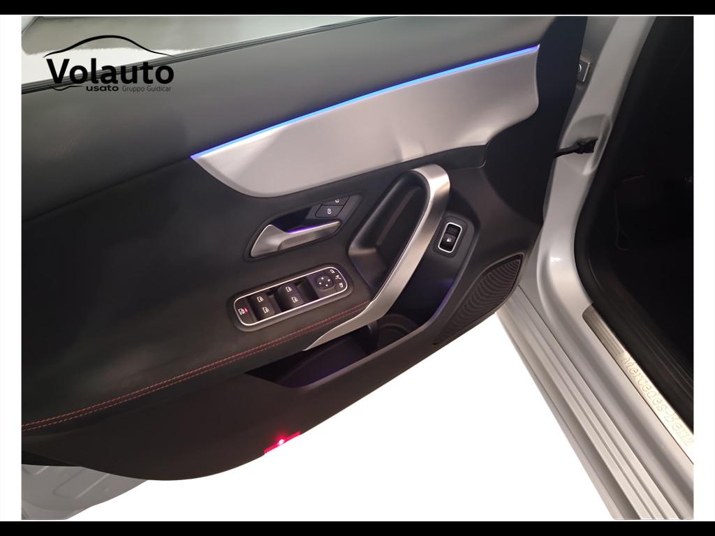 Mercedes-Benz Classe A - W177 2018 - A 250 e phev (eq-power) Premium auto