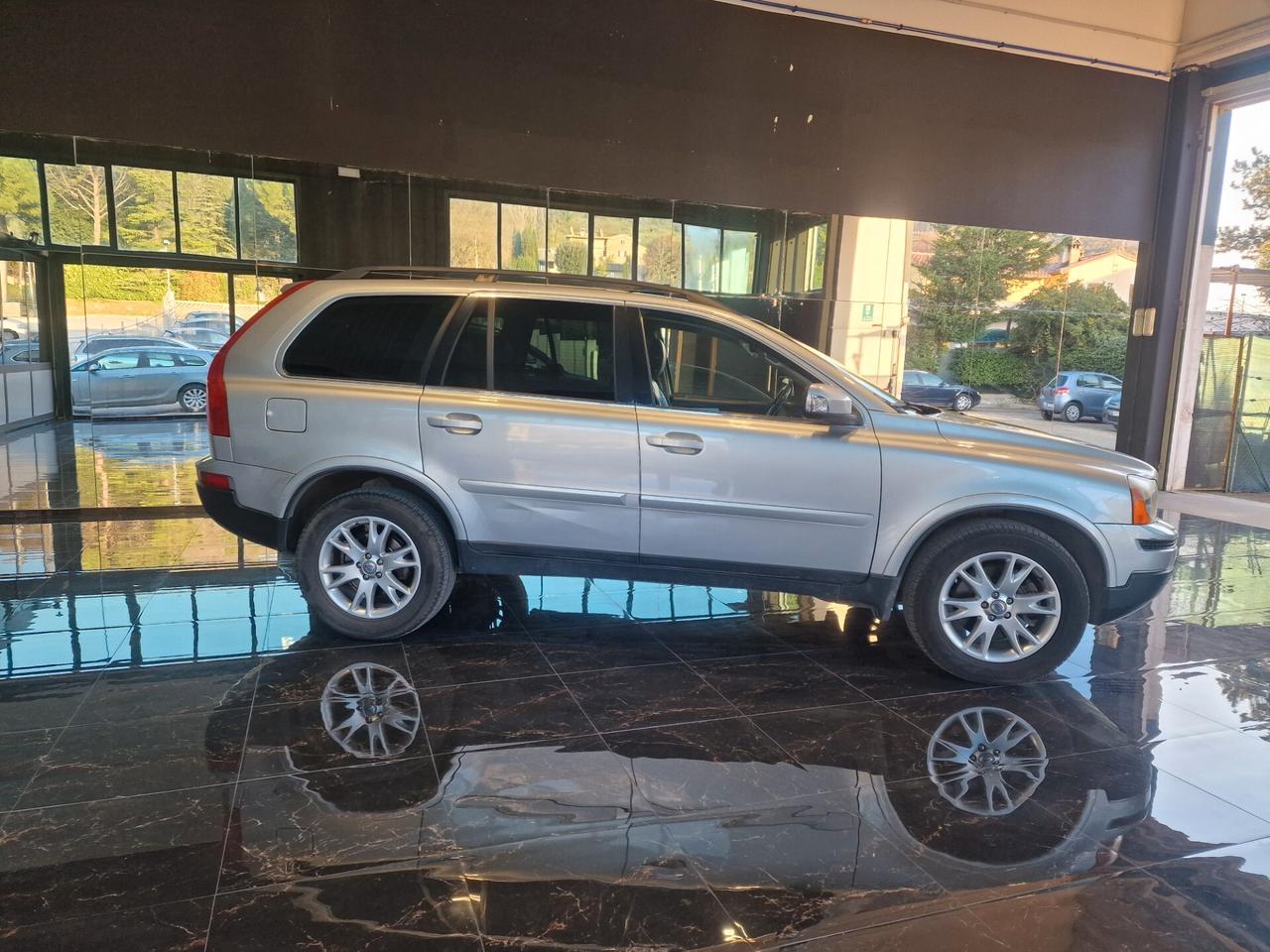 Volvo XC 90 XC90 2.4 D5 185 CV aut. AWD Executive