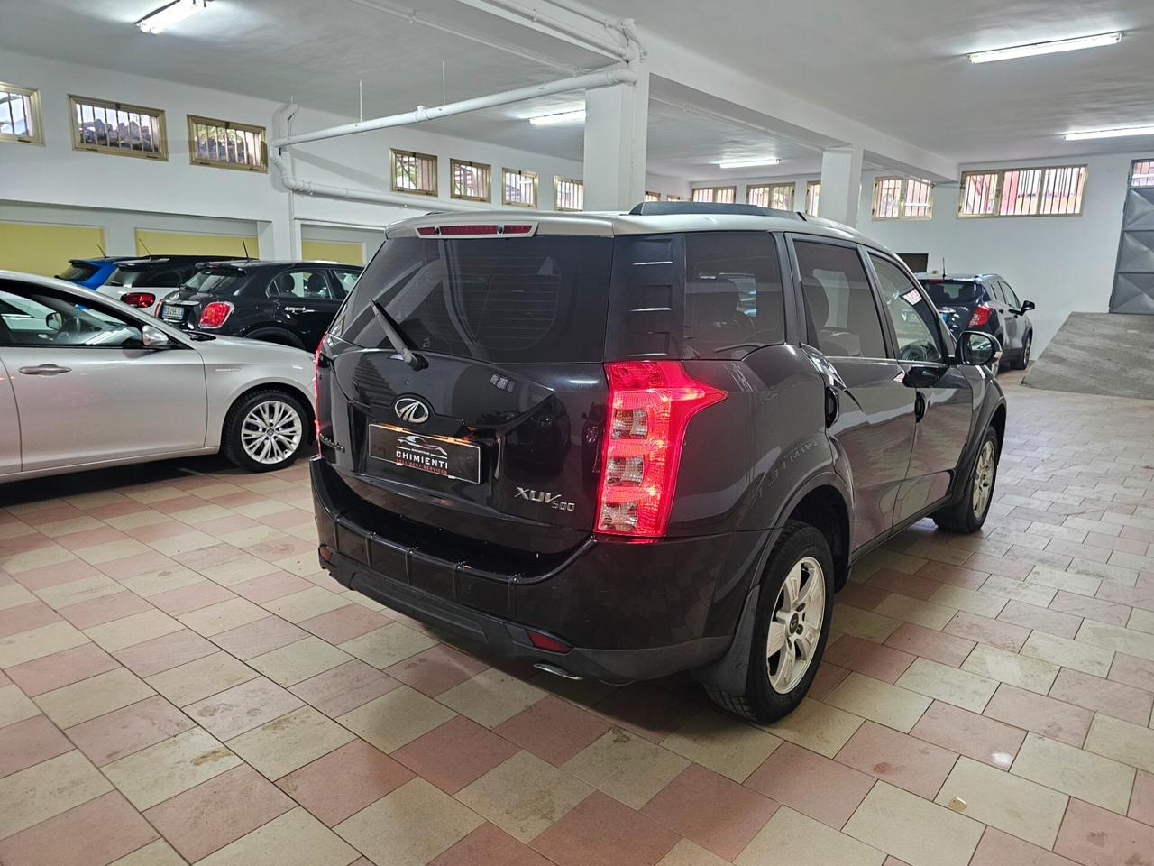 Mahindra XUV500 2.2 16V AWD W8