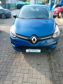 Renault Clio TCe 12V 90 CV 5 porte Moschino Intens