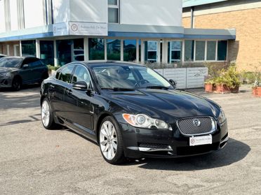 Jaguar XF 3.0 D V6 Luxury