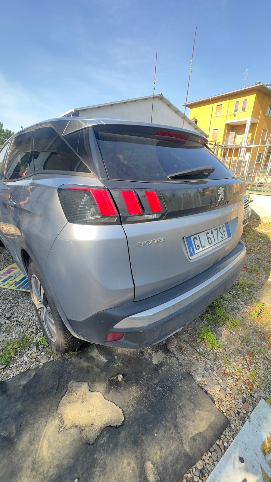 Peugeot 3008 BlueHDi 130 S&S Allure