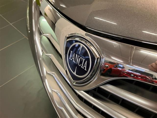 LANCIA Ypsilon 5 Porte 1.2 8v 69cv Gold c/CL E6