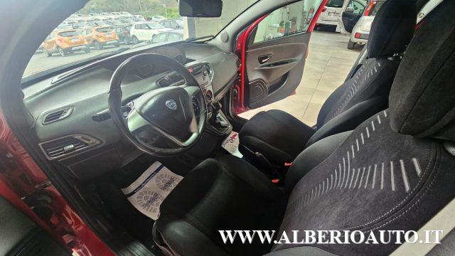 LANCIA Ypsilon 1.2 69 CV 5 porte Gold