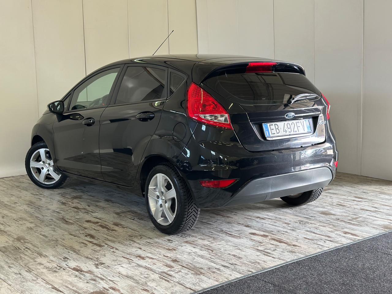 Ford Fiesta 1.2 Benzina 5p. Titanium Ok Neopatentati