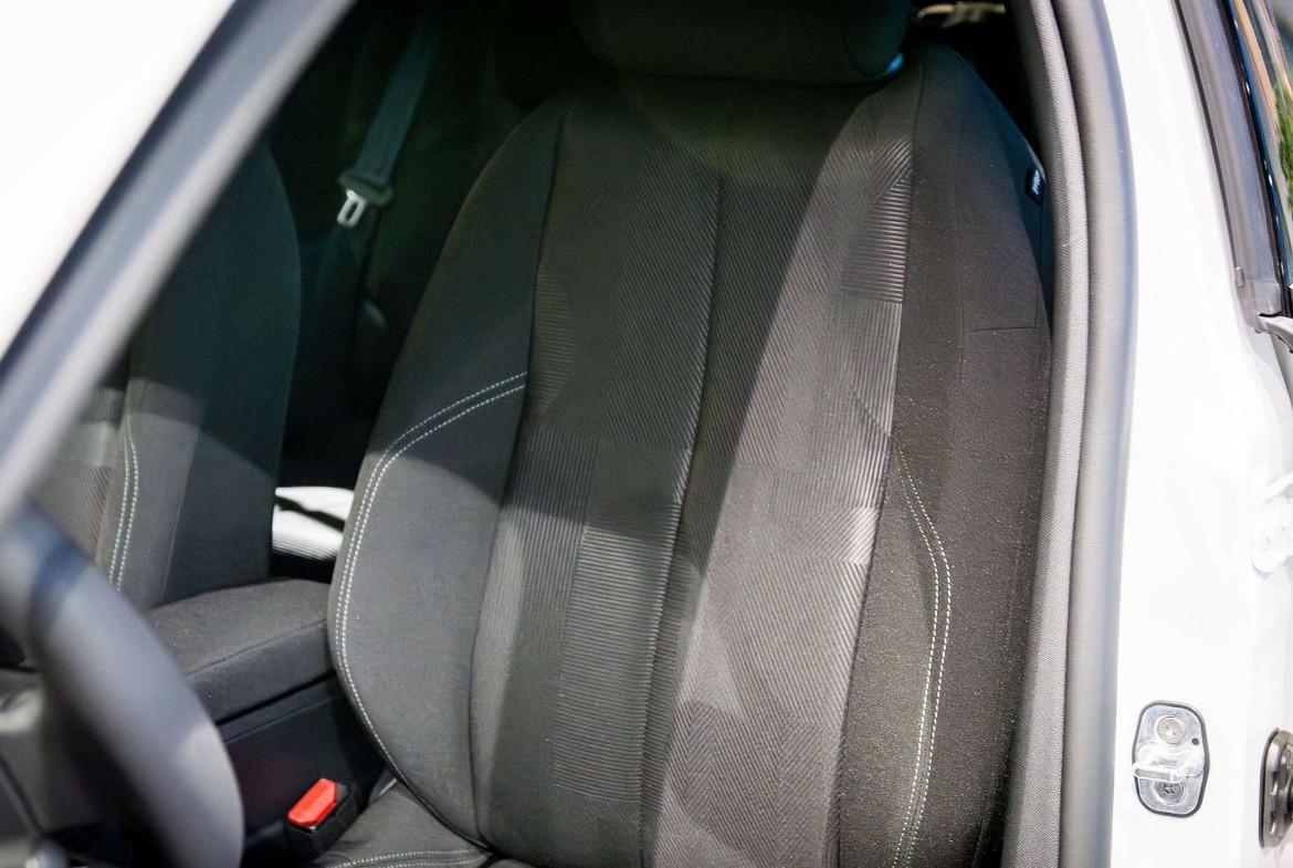 Lancia Ypsilon Hybrid e-DCT AUTO A NOLEGGIO