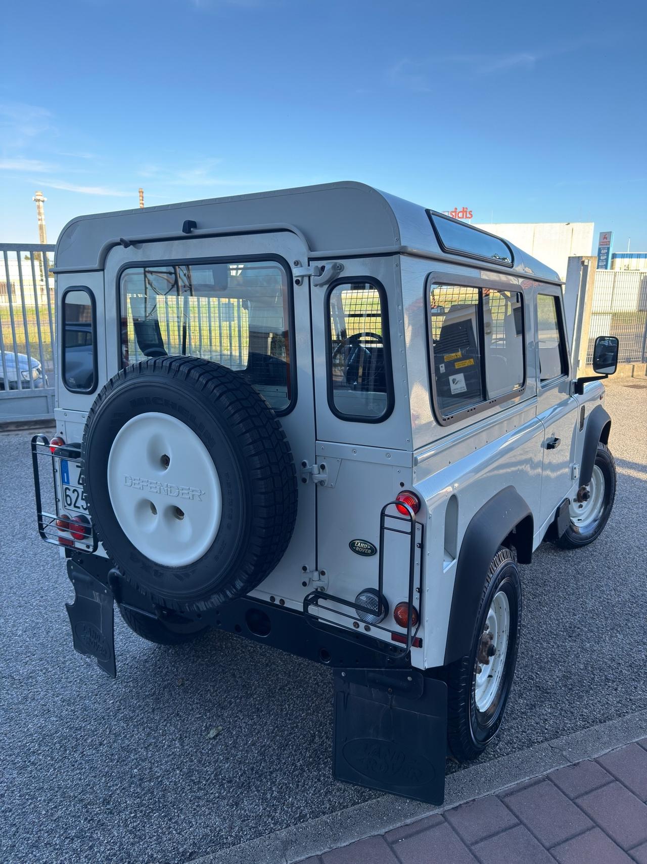 Land Rover Defender 90 2.5 Td5 my06"