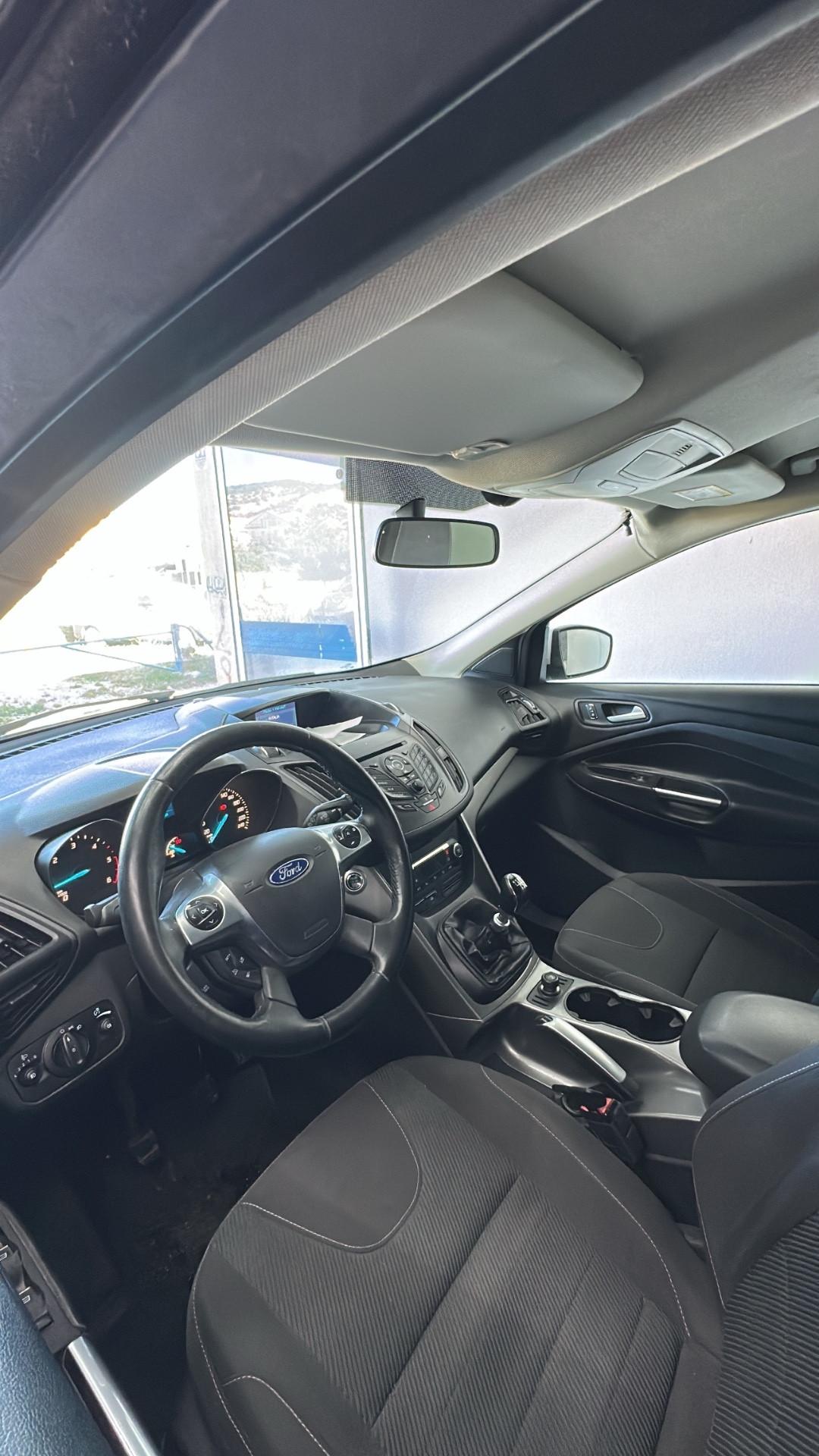 Ford Kuga 2.0 TDCI 140 CV 2WD