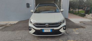 Volkswagen Taigo 1.0 TSI 115 CV DSG R-Line