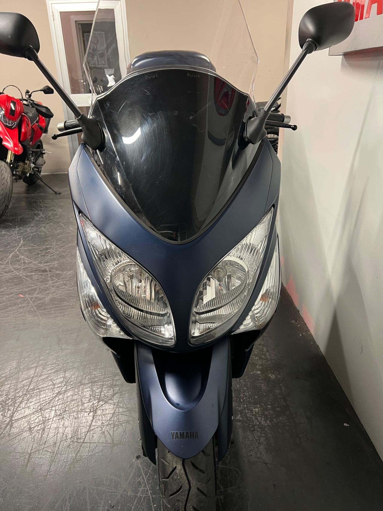 Yamaha T Max