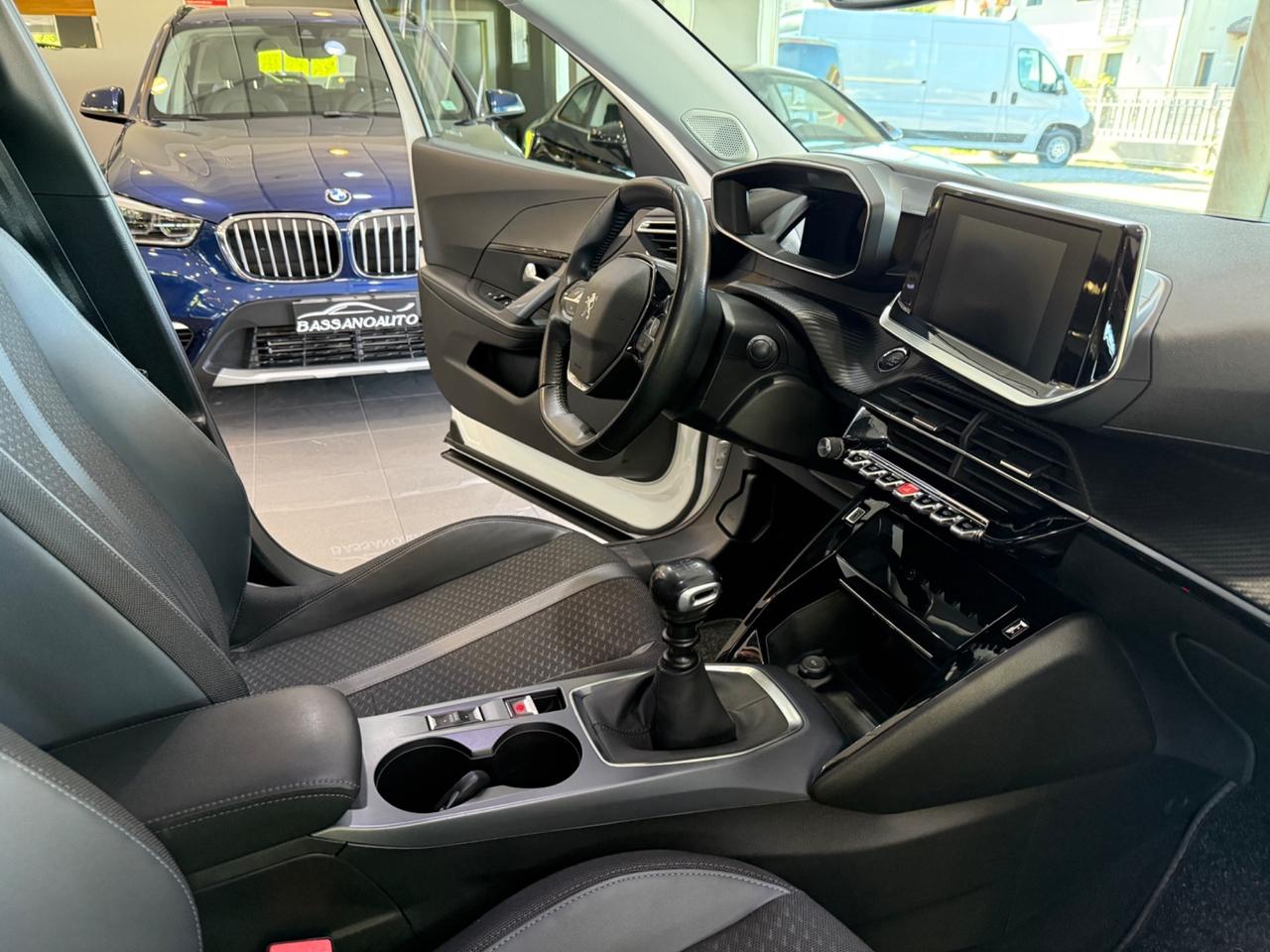 Peugeot 2008 1.5 bluehdi Active 41.000 KM!!!