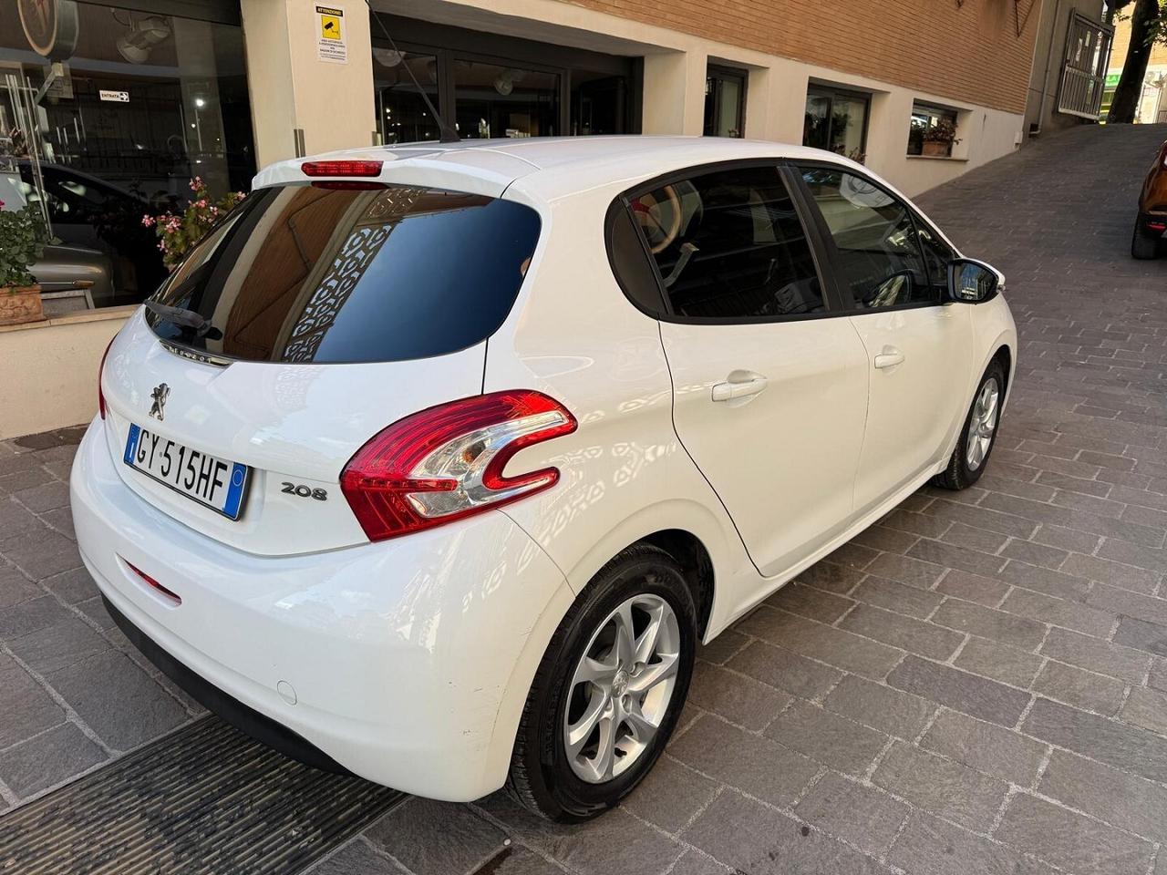 PEUGEOT 208 1.4 HDi 68CV 5 porte Active