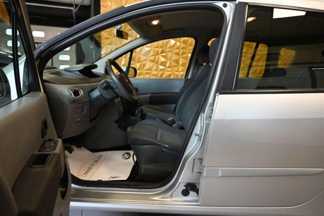 RENAULT Grand Modus 1.5 dCi 75CV ATTRACTIVE SERVO CLIMA ABS FENDI FULL