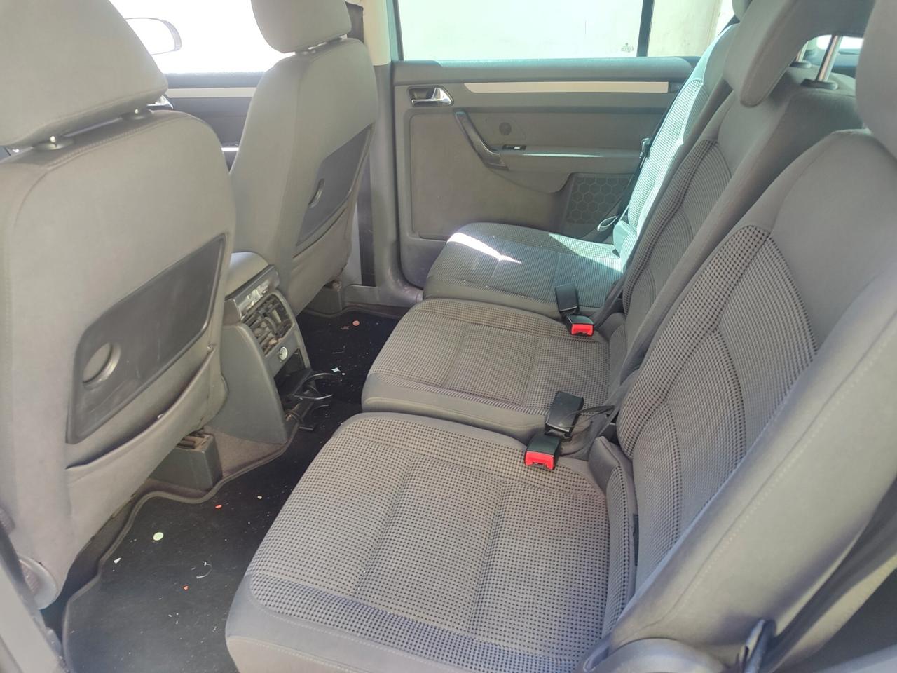 Volkswagen Touran 2.0 16V TDI DSG Trendline