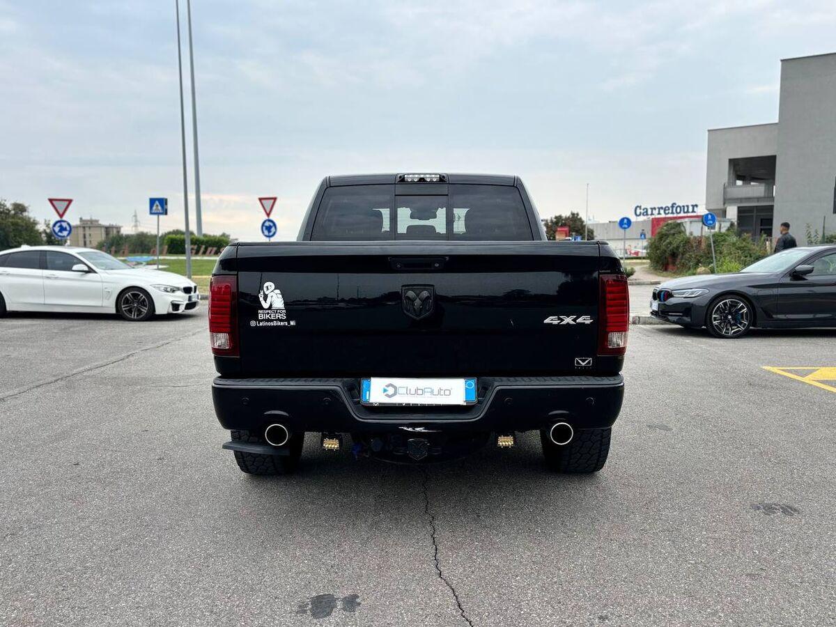 Ram Ram 1500 4x4 5.7 V8 Quad Cab MB Sport 395cv at8