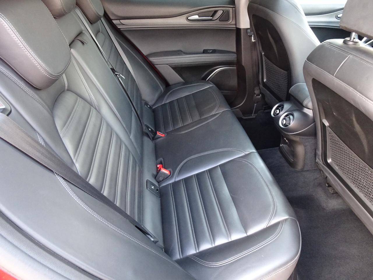 Alfa Romeo Stelvio 2.2 Turbodiesel 210 CV AT8 Q4 Executive
