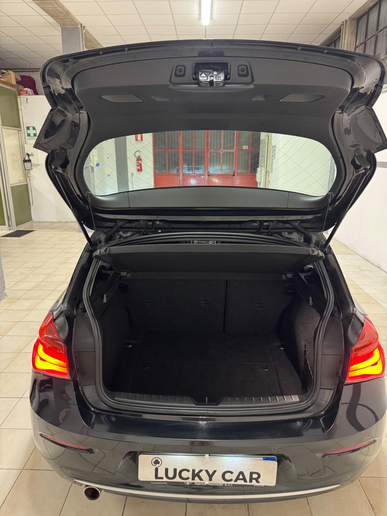 Bmw 116 116d 5p. Urban