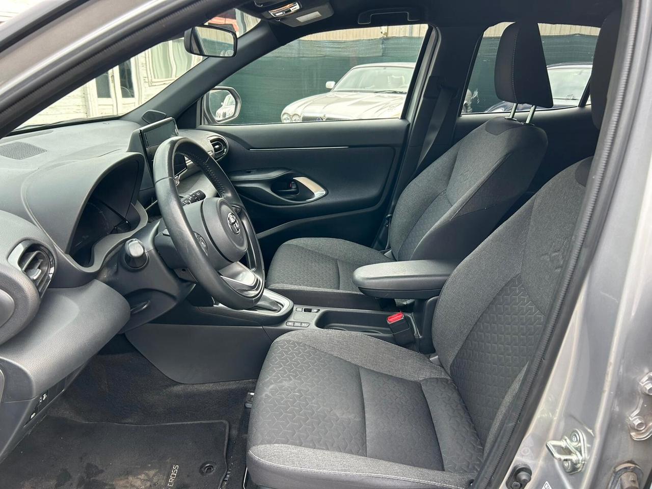 Toyota Yaris Cross 1.5 Hybrid 5p. E-CVT AWD-i Adventure