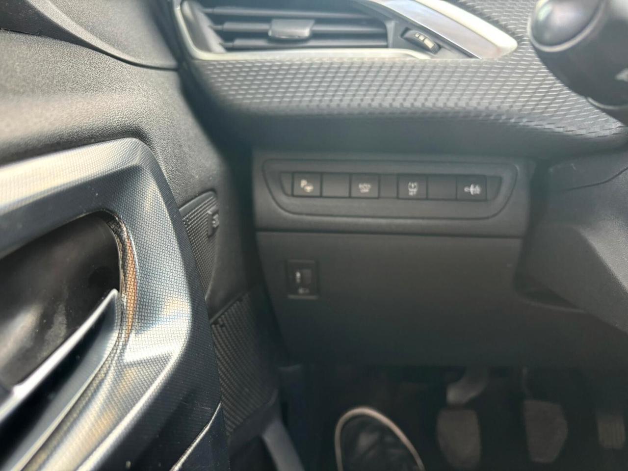 Peugeot 2008 1.6 e-HDi 115 CV Stop&Start Allure