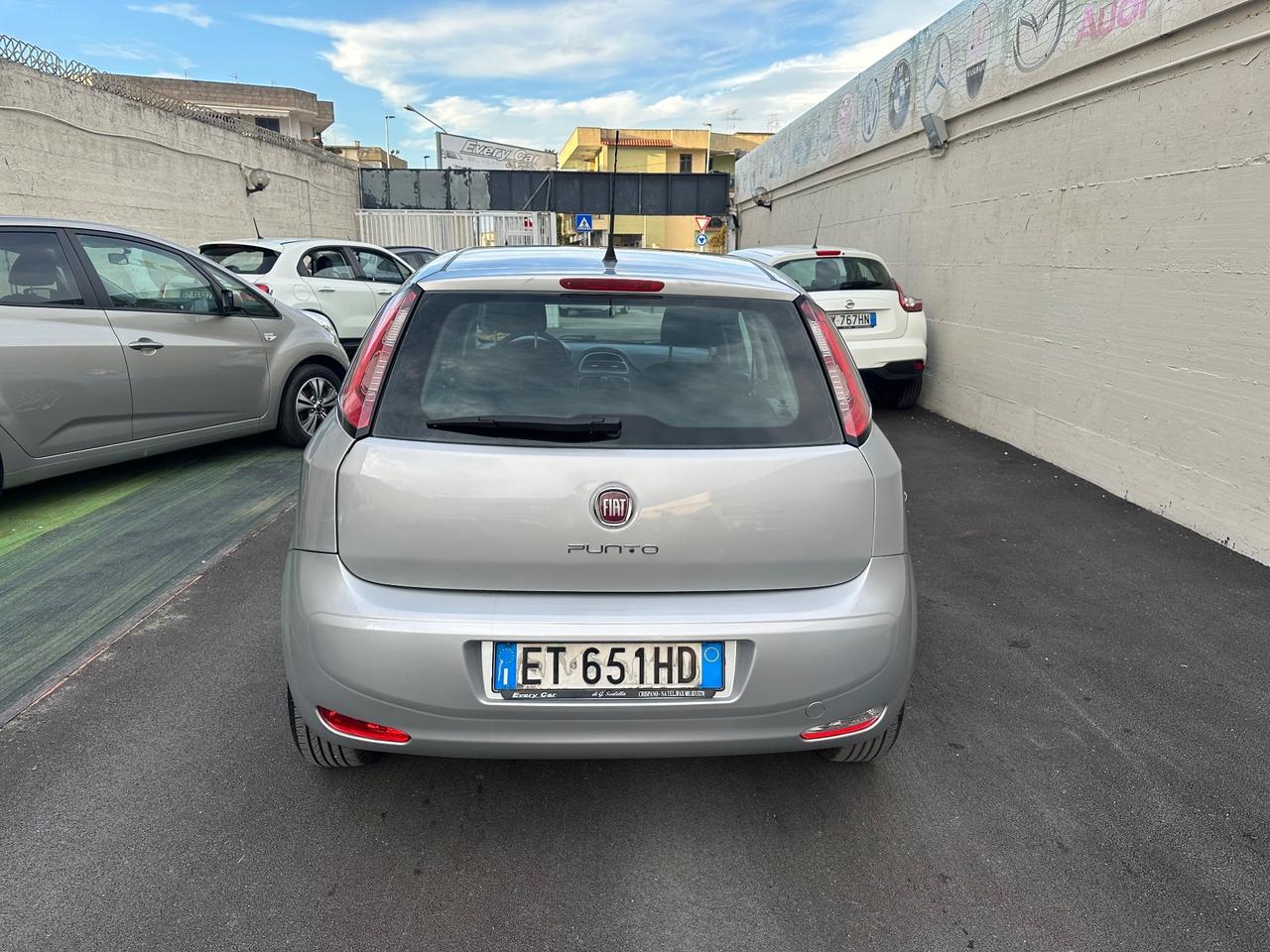 Fiat Punto 1.2benzina 5porte - 27/12/2013