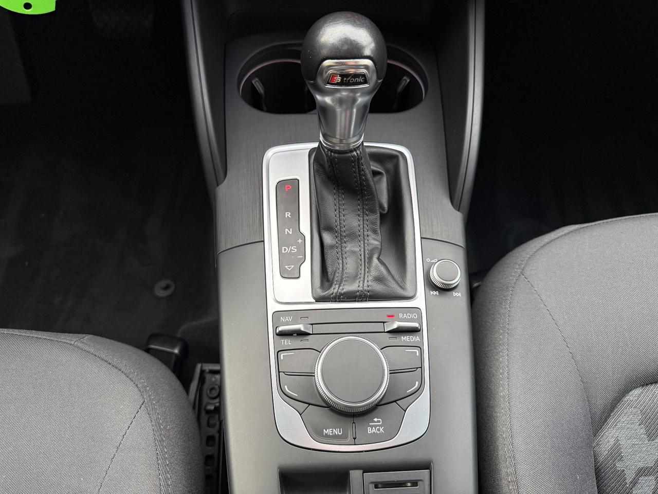 Audi A3 1.6 TDI S tronic 110 CV - Neopatentati