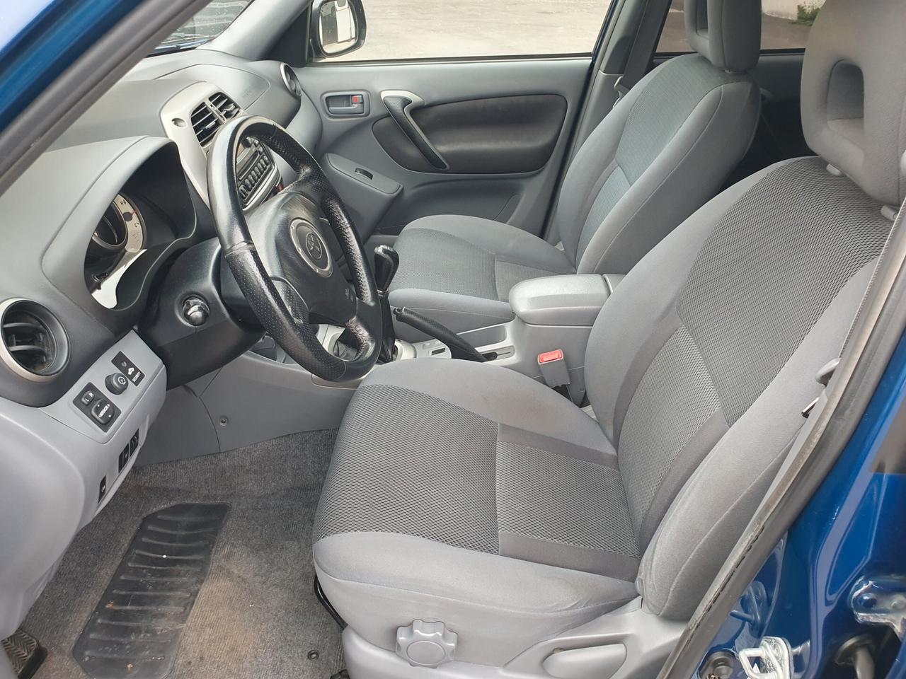 Toyota RAV 4 RAV4 2.0 D-4D 116cv 4x4 Neop 2003