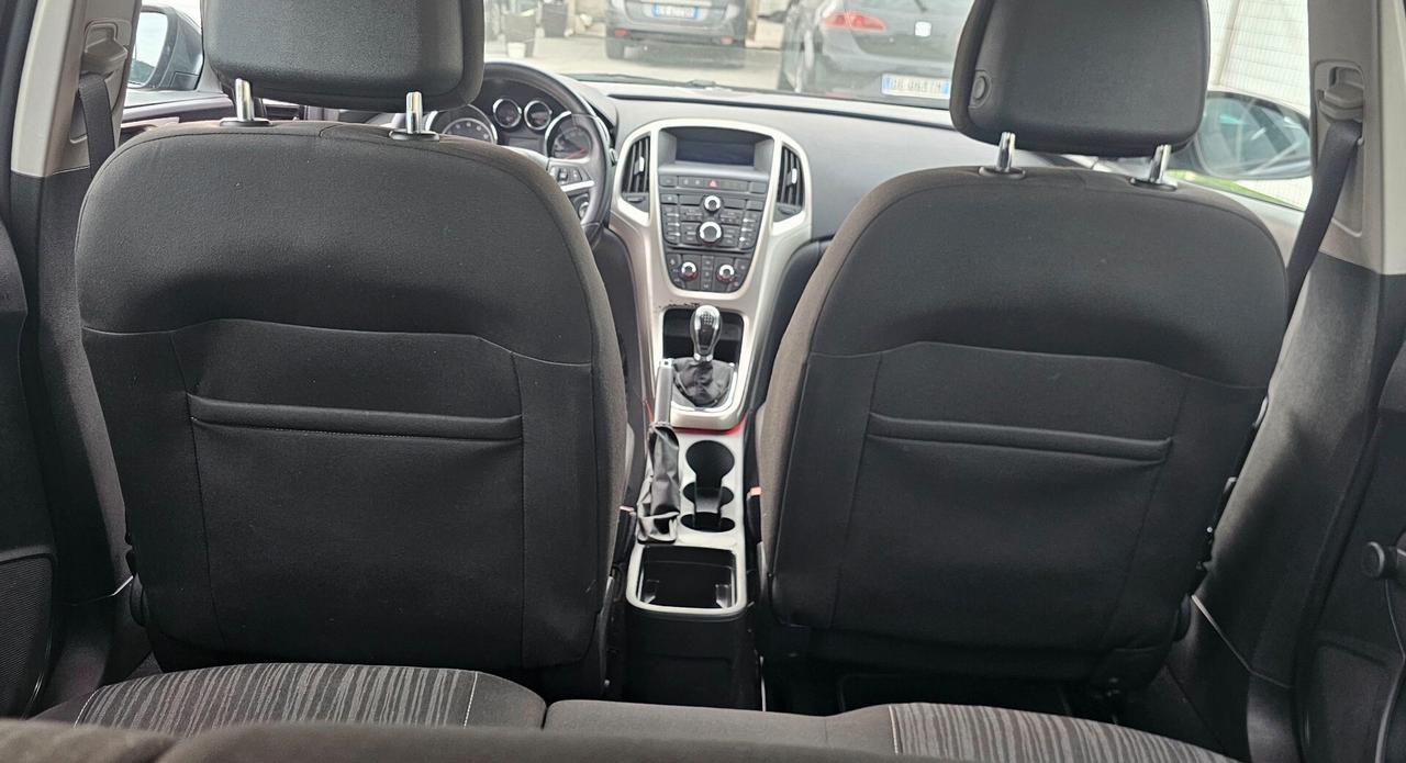 Opel Astra 1.4 Turbo 140CV Sports Tourer GPL Tech Cosmo