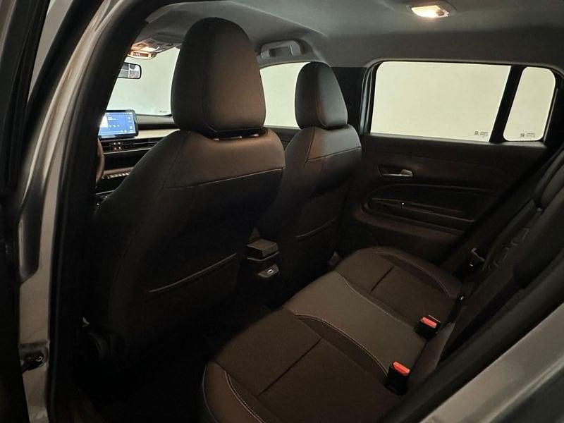 Jeep Avenger 1.2 Turbo Altitude MHEV IVA ESPOSTA