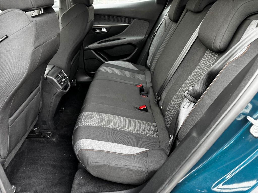 Peugeot 3008 1.5 Bluehdi Active Pack S&s 130cv