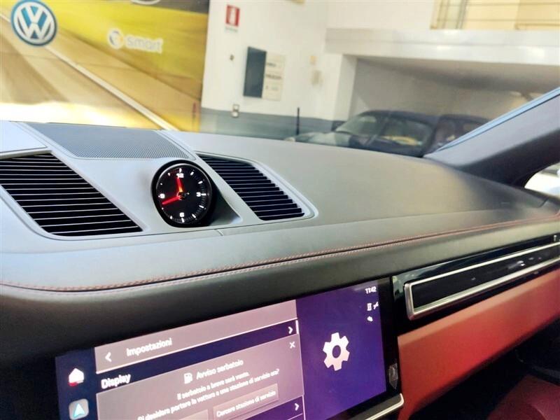 Porsche Cayenne 3.0 V6 E-Hybrid Platinum Edition