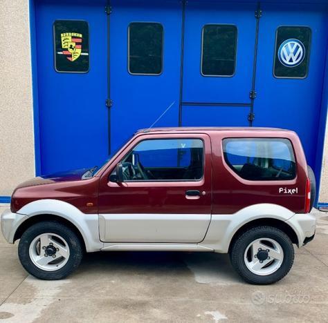 SUZUKI Jimny 1.3i 16V cat 4WD JLX