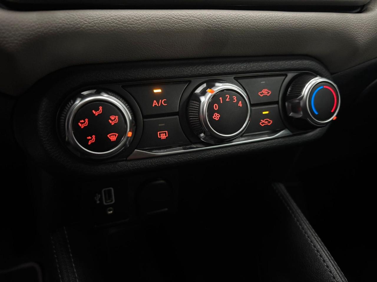 Nissan Micra 1.0 IG-T 92 5 porte Tekna