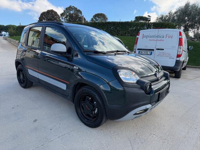 Fiat Panda Cross 1.0 FireFly S&S Hybrid GARMIN