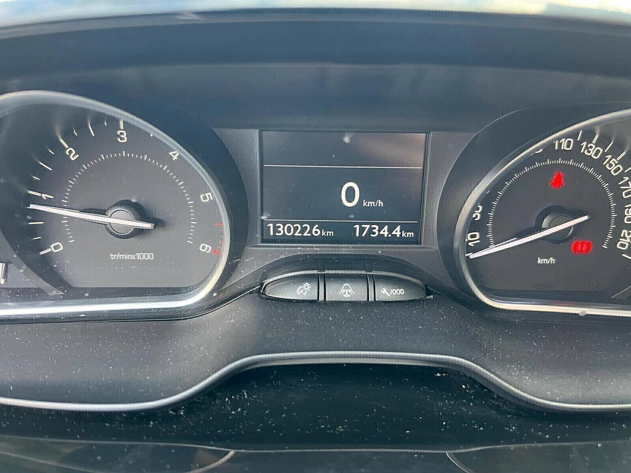 Peugeot 208 1.4 HDi 68 CV 3 porte Allure