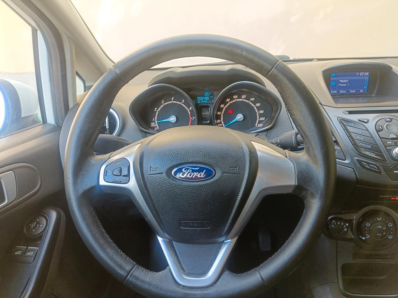 Ford Fiesta 1.2 60CV 5 porte Titanium