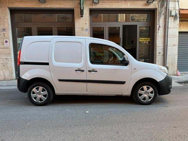 Renault Kangoo 1.5 dCi 75CV Stop & Start Life