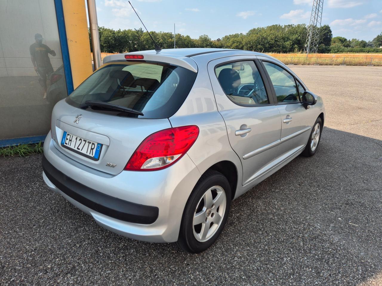 Peugeot 207 1.4 8V 75CV 5p EURO 5