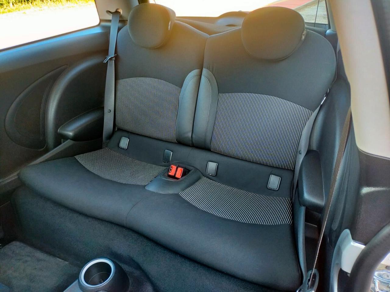 Mini Mini 1.6 16V Cooper Pepper