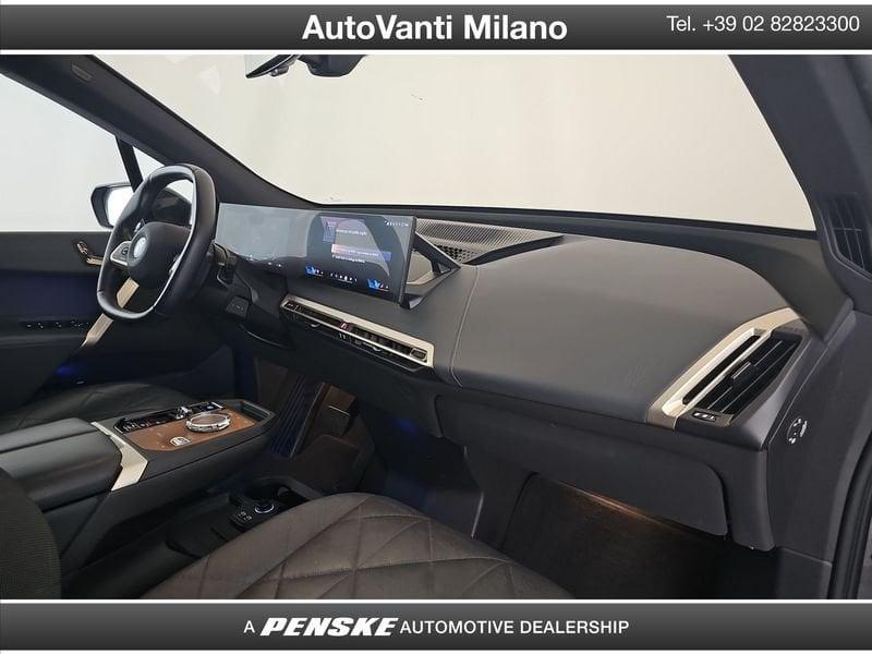 BMW iX xDrive50 Pacchetto Sportivo