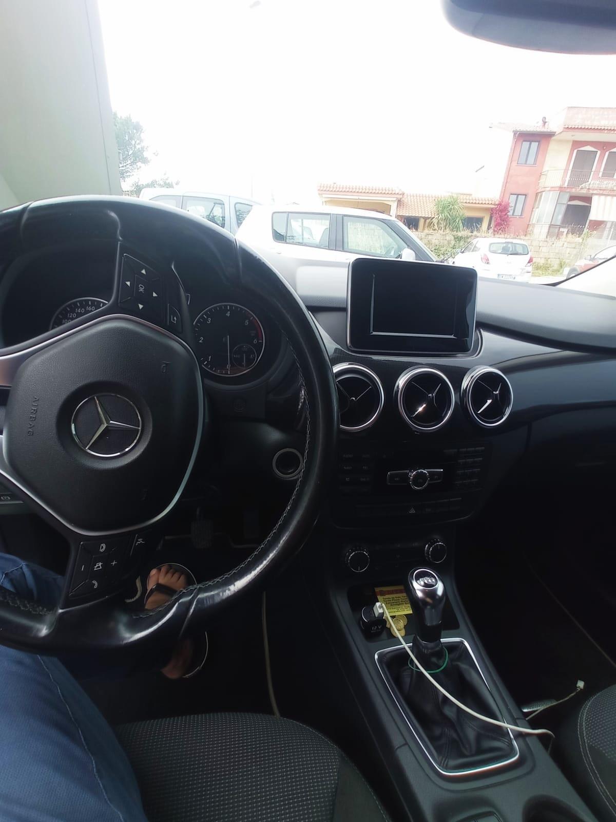 Mercedes-benz B 180 B 180 CDI Premium