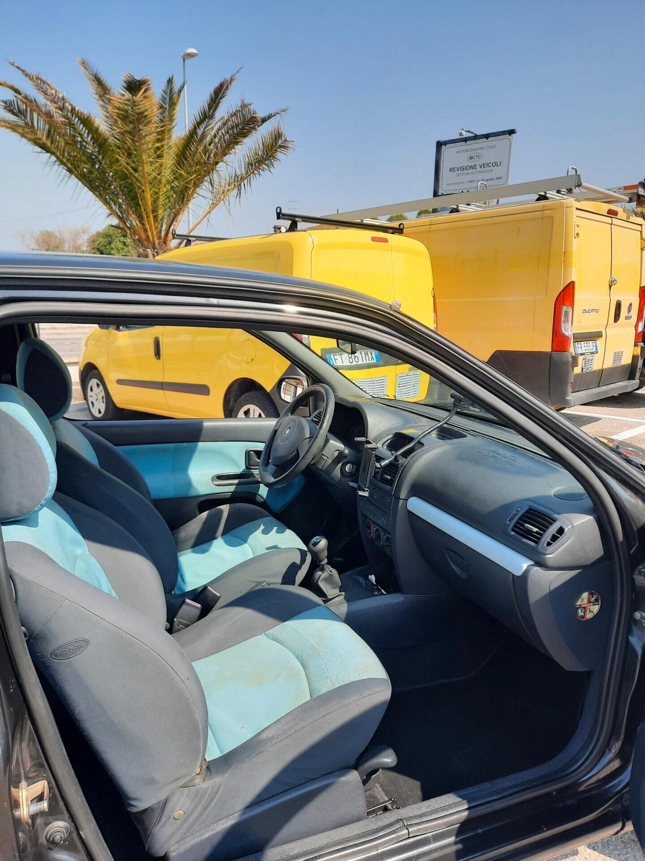 Renault Clio 1.5 dCi 65CV OK NEOPATENTATI