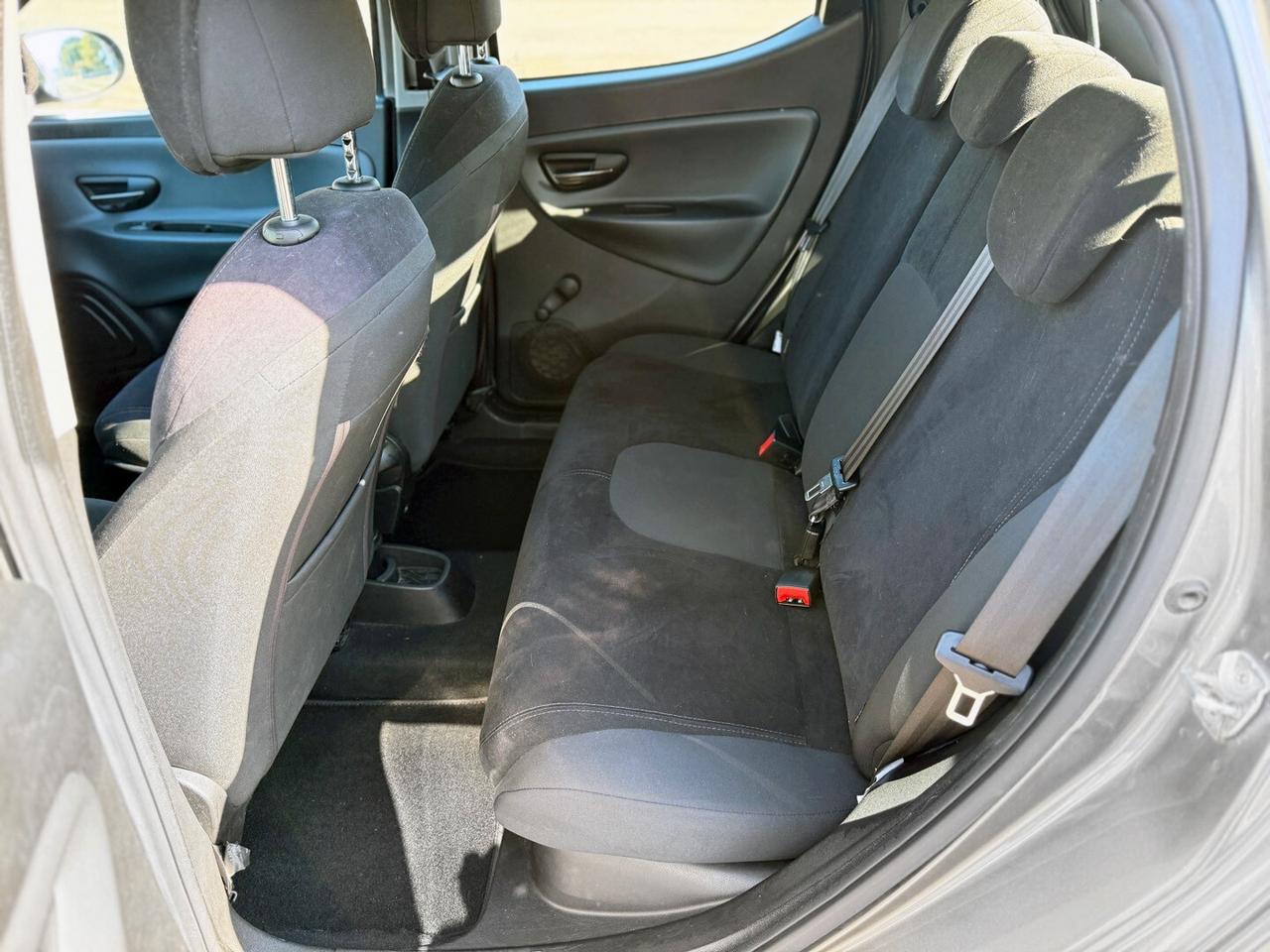 Lancia Ypsilon 1.2 benz. 69 CV 5 porte S&S Gold E6b *UNIPRO* - 2014 GARANZIA RATE PERMUTE