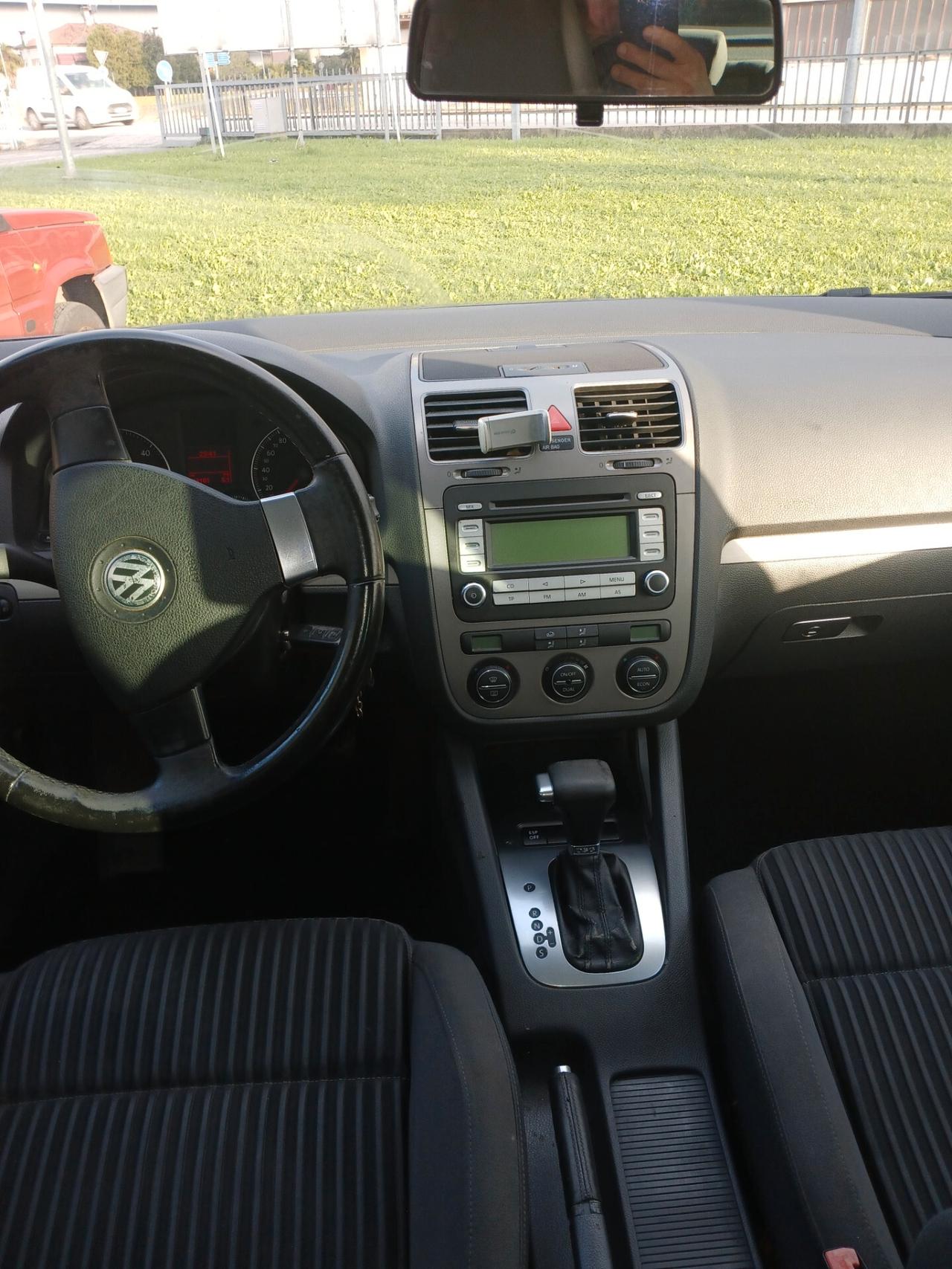 Volkswagen Golf 1.9 TDI DSG HAIRLINE MODEL.2008
