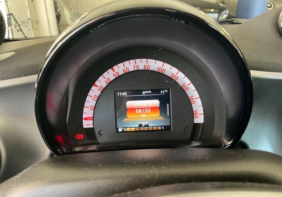 Smart ForTwo 70 1.0 twinamic Superpassion 58.000 KM
