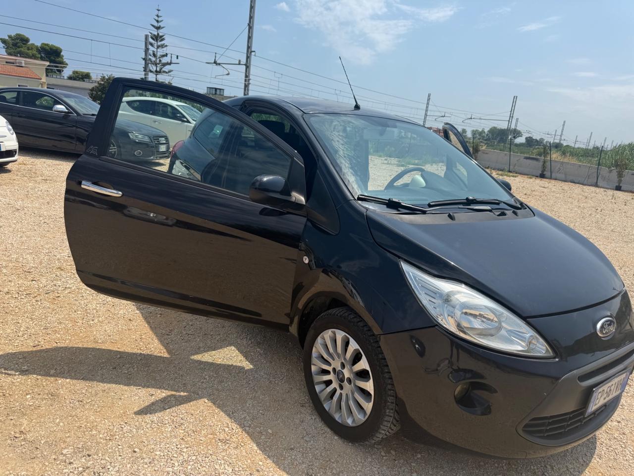 Ford Ka 1.3 75 CV Neopatentati 2.990 PERMUTE